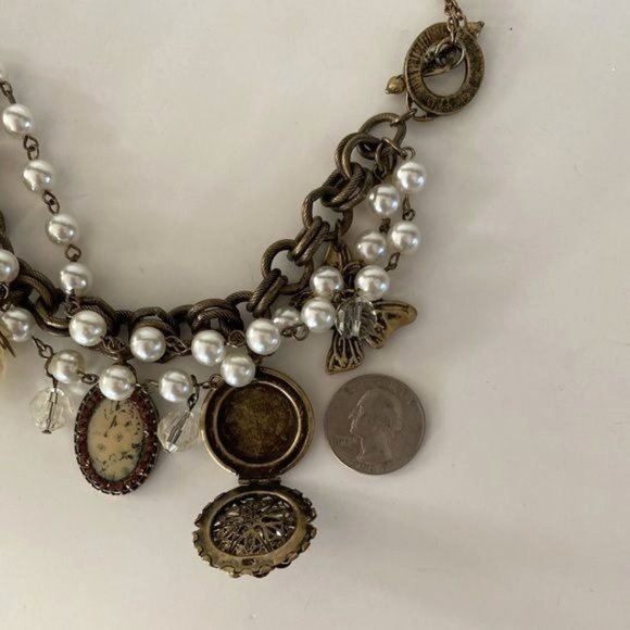 Vintage Style Necklace with Charms and Locket Faux Pearls Butterfly - Picture 9 of 9